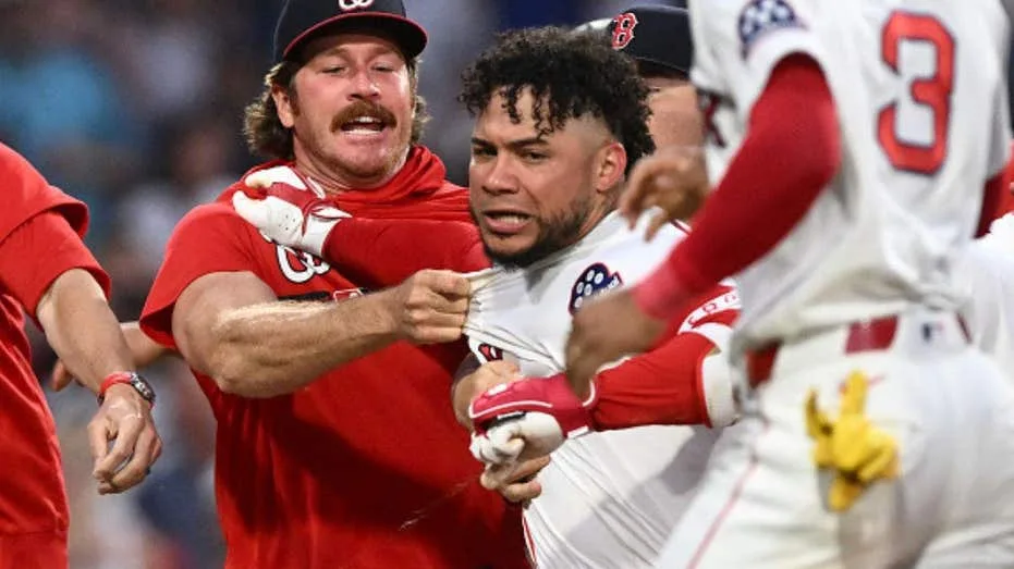 Willson Contreras Ejected After Benches-Clearing Brawl, Throws Helmet at Nationals Pitcher