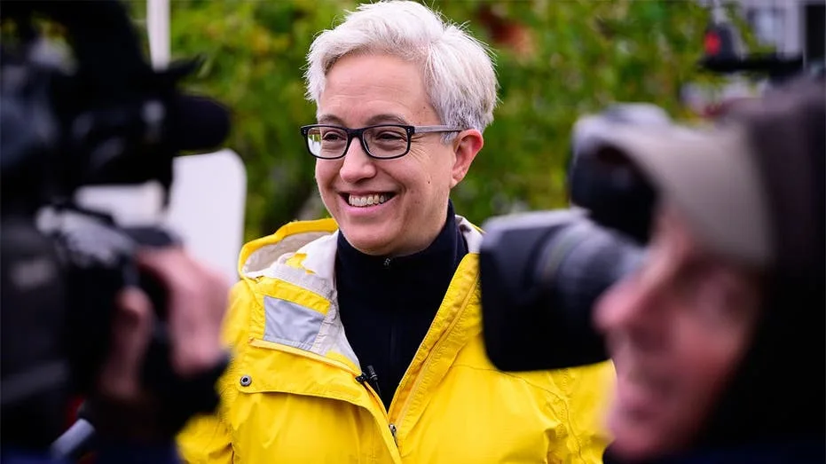 Oregon Corrections Department Creates Six-Figure Role for Transgender Inmate Services Amid Budget Shortfalls
